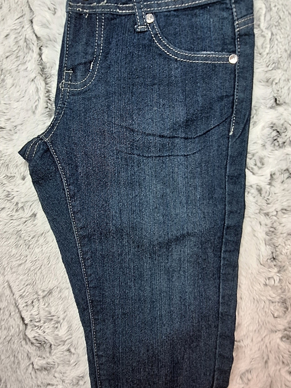 D&P Dark Wash Cuffed Jeans with Glam Crystal Back Pockets Sz 3 - Picture 5 of 8